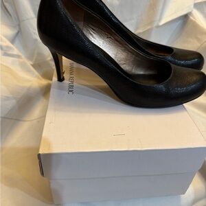 Black Almond toe leather pumps